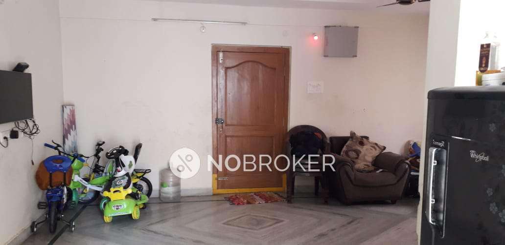 2 BHK Flat In Sri Sadhguru Laxmi Nivasam For Sale  In  Hafeezpet,