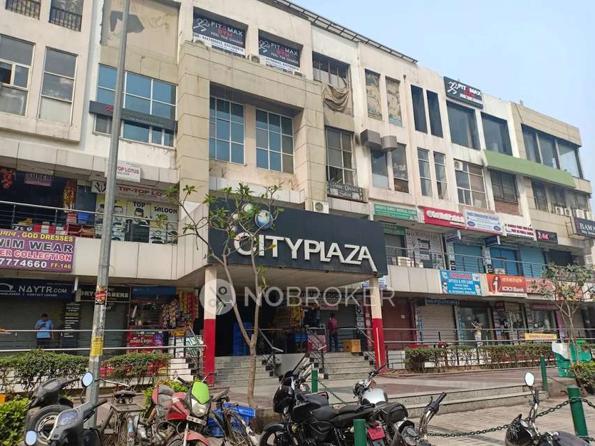 Shop in Sector 16, Ghaziabad for Rent 