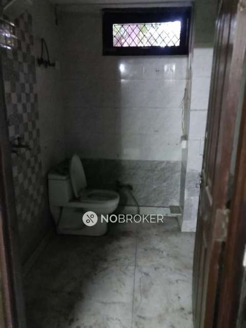 3 BHK Flat In Sanjay Enclave  For Sale  In Jahangiripuri