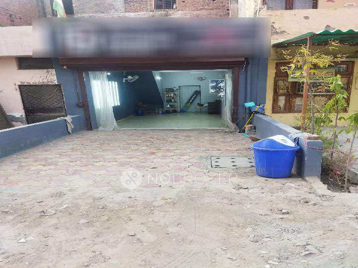 Shop in Sector 29, Faridabad for Rent 