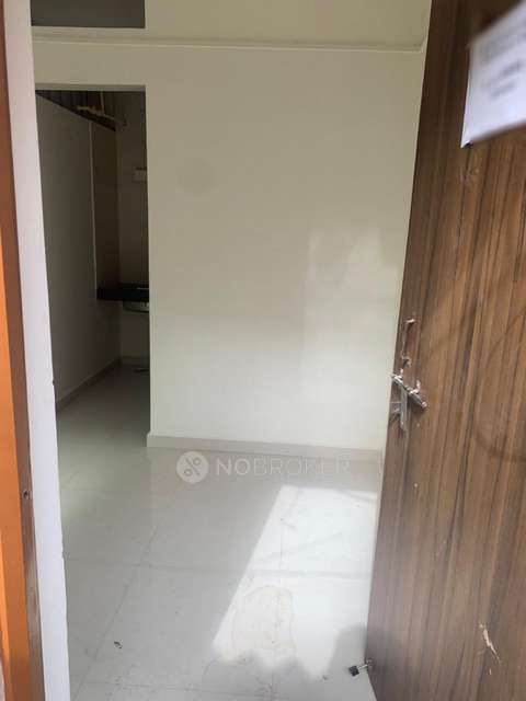 1 RK Flat In Jadhav Building Nehrunagar for Rent  In Pimpri Colony