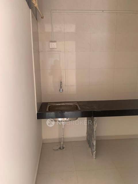 1 RK Flat In Jadhav Building Nehrunagar for Rent  In Pimpri Colony