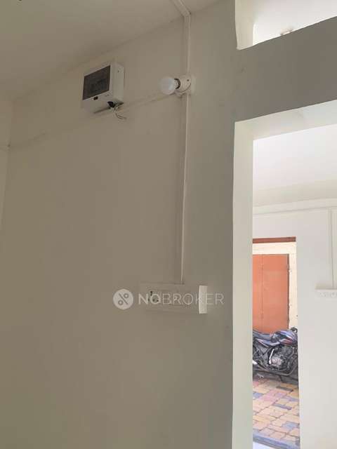 1 RK Flat In Jadhav Building Nehrunagar for Rent  In Pimpri Colony