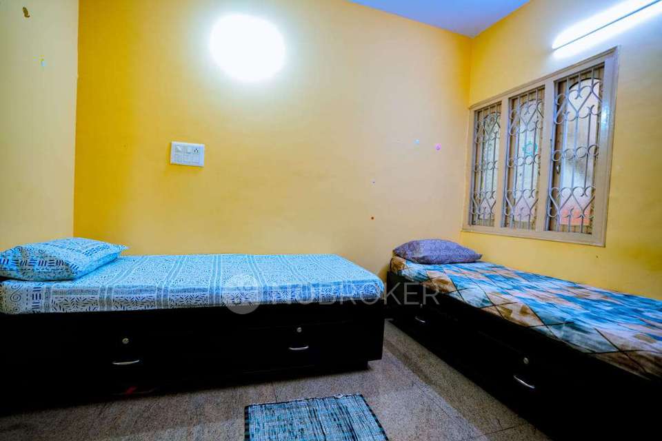 PG for Girls in Attiguppe, 