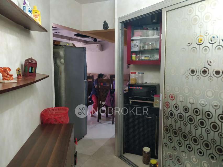 2 BHK Flat In Garden Garden State For Sale  In Goregaon West