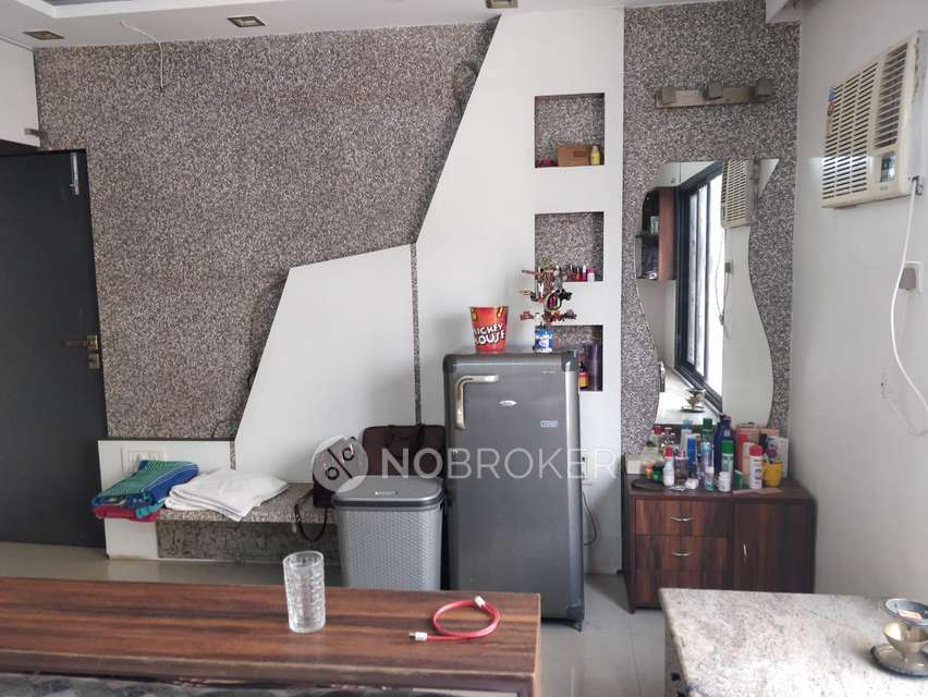 2 BHK Flat In Garden Garden State For Sale  In Goregaon West