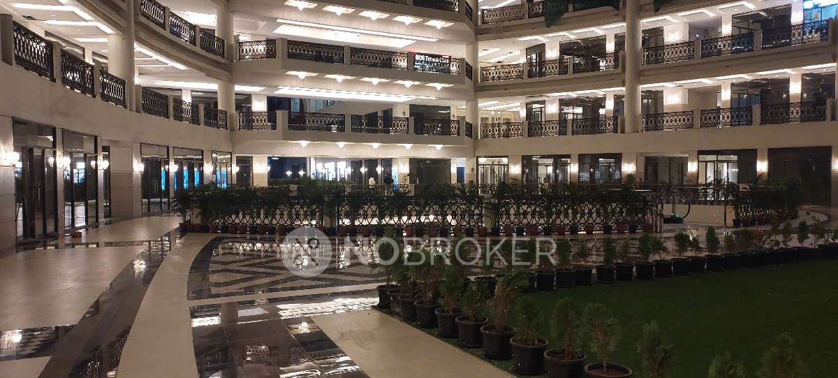 Showroom in Pks Town Central, Greater Noida for Rent 