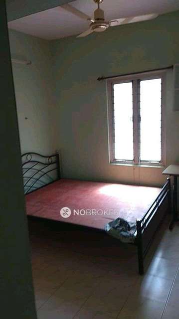 1 BHK Flat In Tnhb For Sale  In Sholinganallur