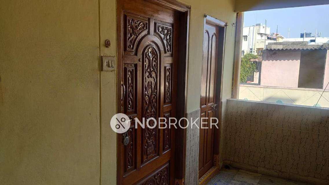 2 BHK Flat In Vijetha Inti Plaza For Sale  In Malakpet