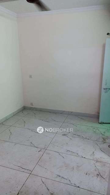 2 BHK Flat In Jai Shiv Apartment For Sale  In Shalimar Bagh