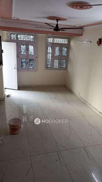 2 BHK Flat In Jai Shiv Apartment For Sale  In Shalimar Bagh