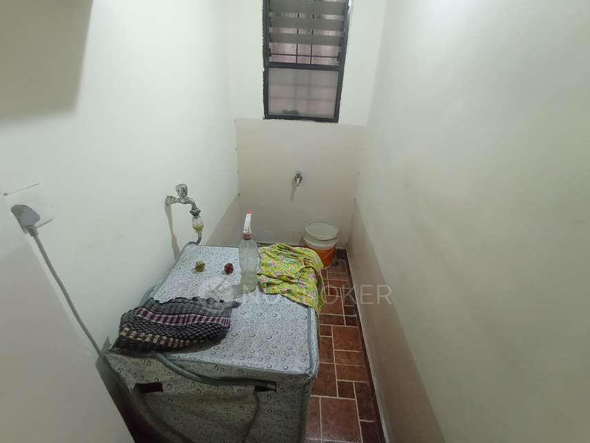 2 BHK Flat In Tanishq Apartment for Rent In Yerawada