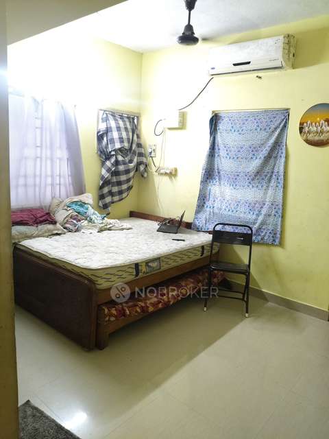 2 BHK Flat In Anand Apartment Urapakkam For Sale  In Urappakkam