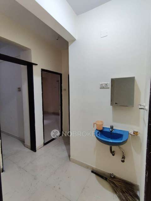 2 BHK Flat In Stanadalone Building  For Sale  In Belapur Cbd