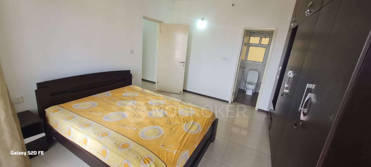 2 BHK Flat In Salarpuria Sattva Greenage For Sale  In Bommanahalli