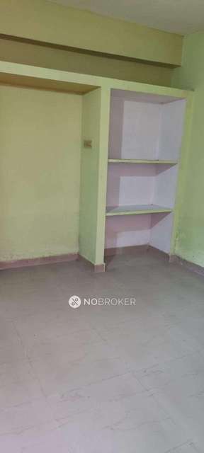 2 BHK Flat In Sri Ram Appartment For Sale  In Selaiyur