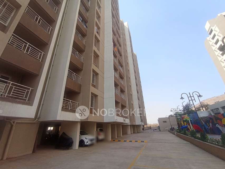 2 BHK Flat In  Parklane Life Seasons for Rent  In Dhanori