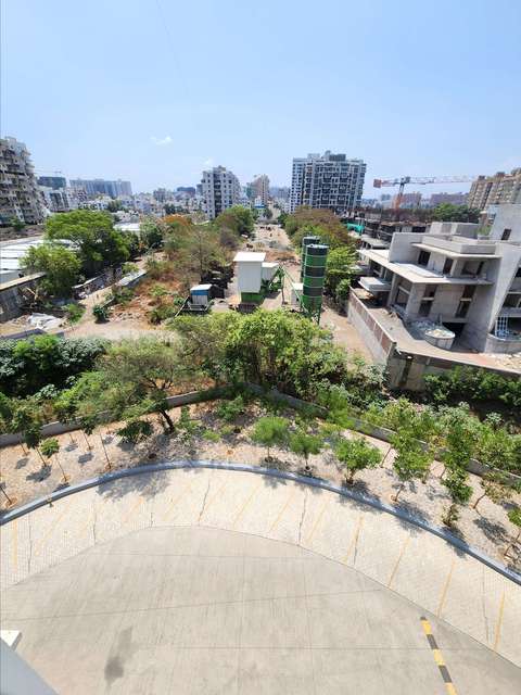 2 BHK Flat In K Town  E Wing  for Rent  In  Mukai Chowk