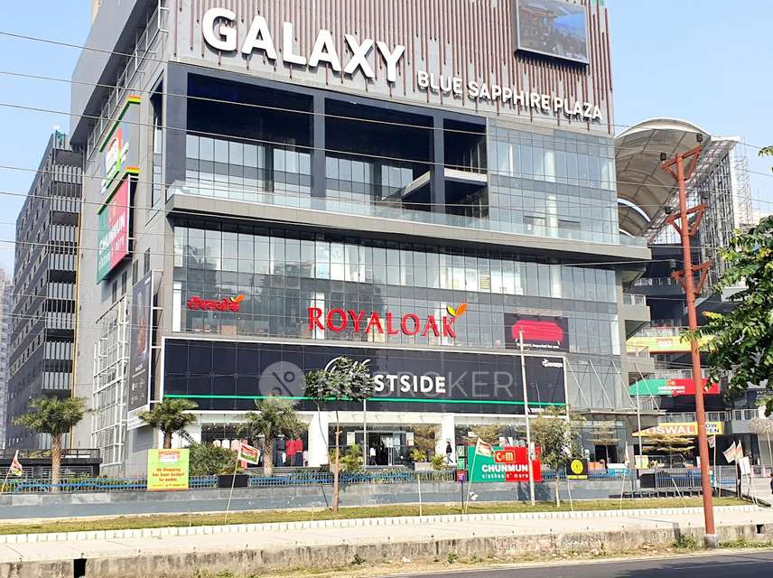 Shop in Sector 4, Greater Noida for Rent 