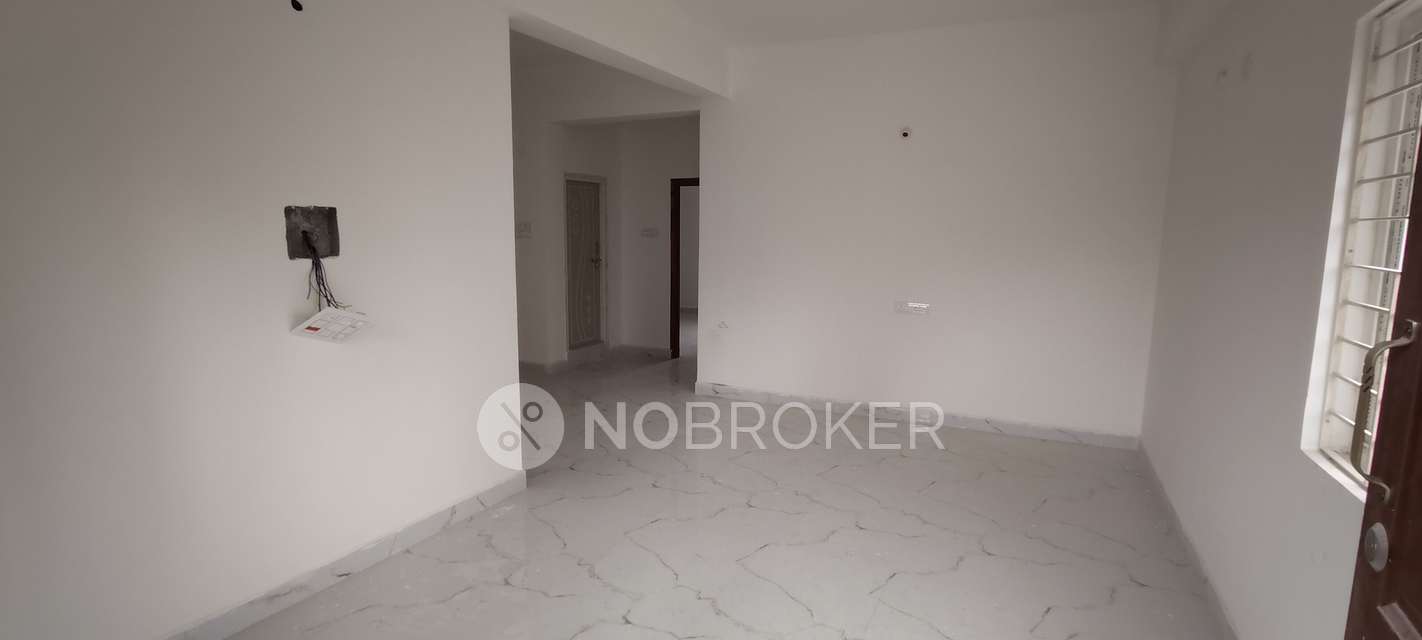 2 BHK Flat For Sale  In 1, Suchitra Road