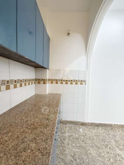 1 BHK Flat In Shiva Apartment  For Sale  In Bhagwati Garden Extension, Nawada