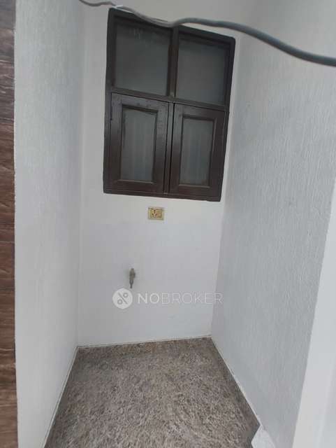 1 BHK Flat In Shiva Apartment  For Sale  In Bhagwati Garden Extension, Nawada
