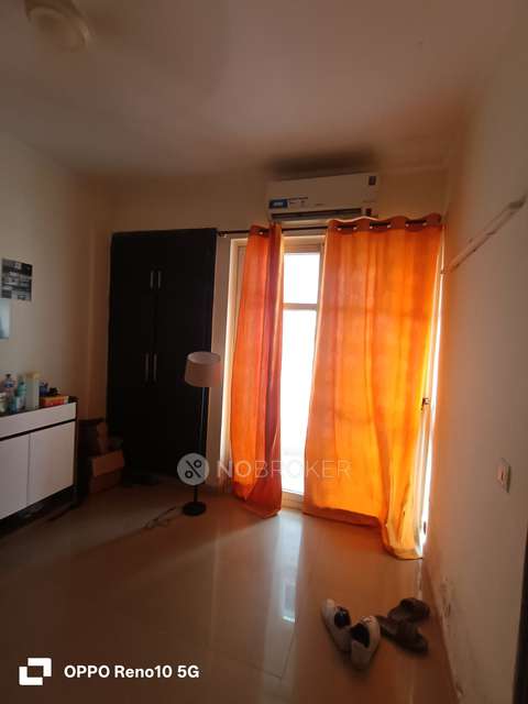 3 BHK Flat In Amrapali Sapphire For Sale  In Sector-45