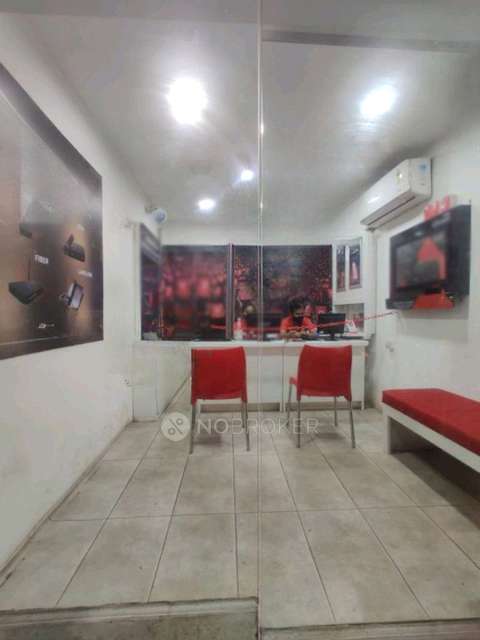 Shop in Parel, Mumbai for sale 