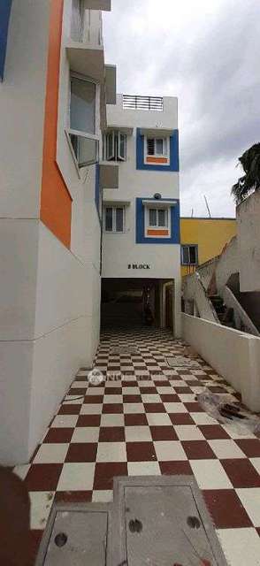 2 BHK Flat In Sri Padmavathi Apartments For Sale  In Iyappanthangal