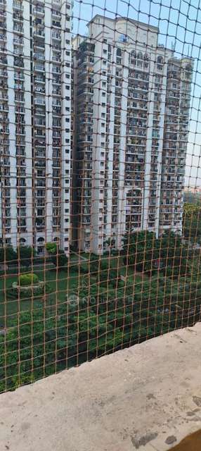 3 BHK Flat In Dlf Capital Greens For Sale  In Moti Nagar
