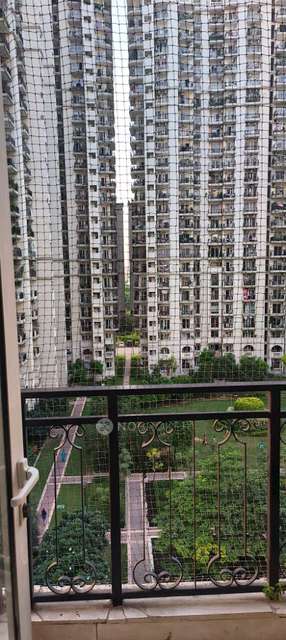 3 BHK Flat In Dlf Capital Greens For Sale  In Moti Nagar