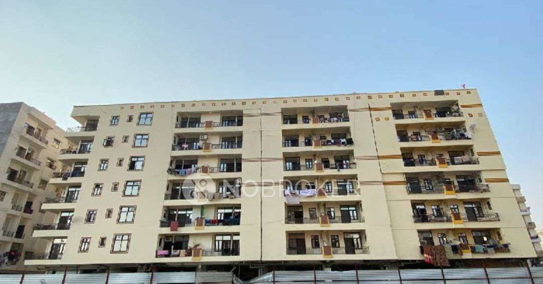 Shop in Twin Citywalk, Noida for sale 