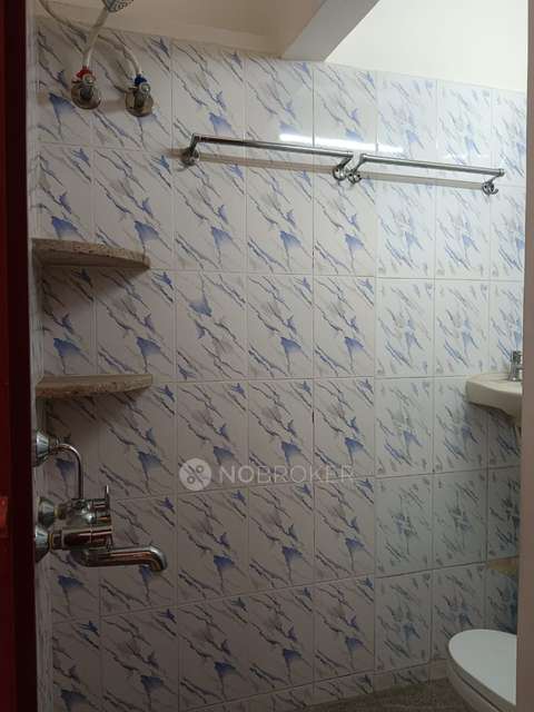 2 BHK Flat In Srinidhi Apartments For Sale  In Banashankari