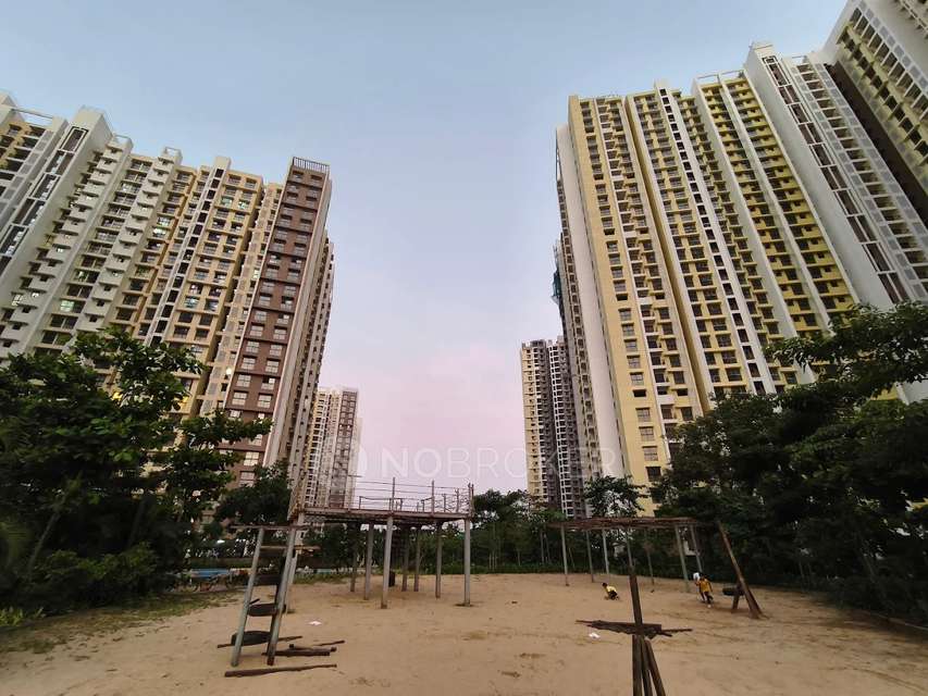 2 BHK Flat In Runwal Gardens For Sale  In Dombivli East