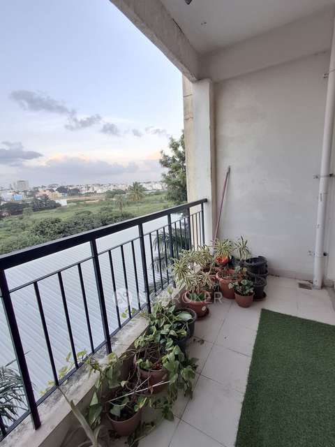 2 BHK Flat In Triguna Palm Springs Apartment For Sale  In Yelahanka