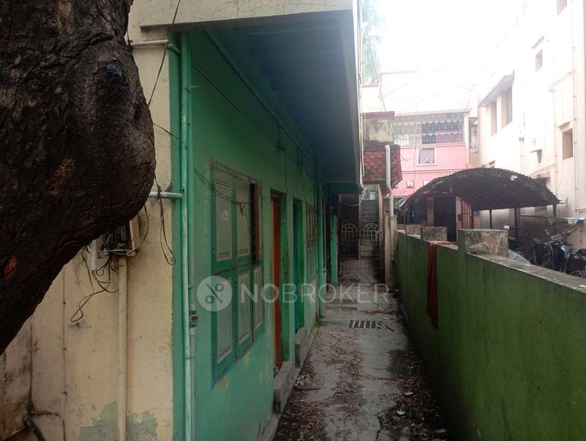 4+ BHK House For Sale  In Perambur