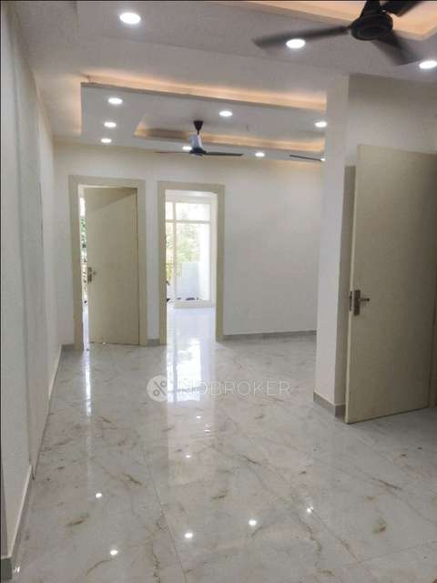 2 BHK Flat In Shiv Apartments For Sale  In Shalimar Garden