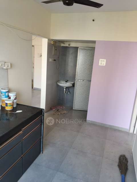 1 BHK Flat In Pavanputra Chs For Sale  In Parel