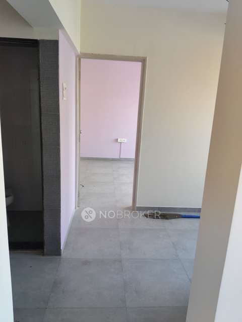 1 BHK Flat In Pavanputra Chs For Sale  In Parel