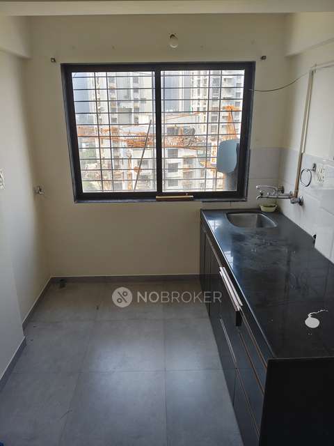 1 BHK Flat In Pavanputra Chs For Sale  In Parel