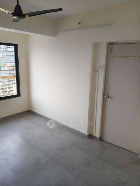 1 BHK Flat In Pavanputra Chs For Sale  In Parel