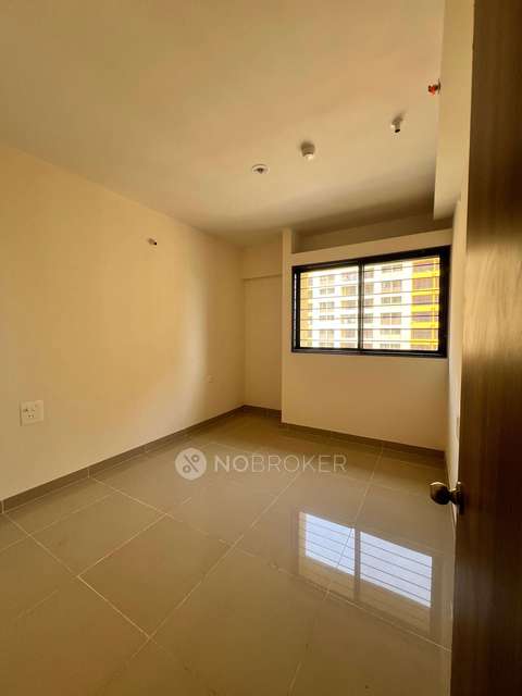 2 BHK Flat In Falcon Tower At Riverview City for Rent  In Loni Kalbhor