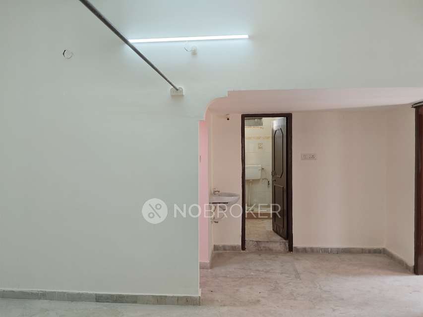 2 BHK Flat In Svr Udumula Apartments For Sale  In Shivaji Nagar