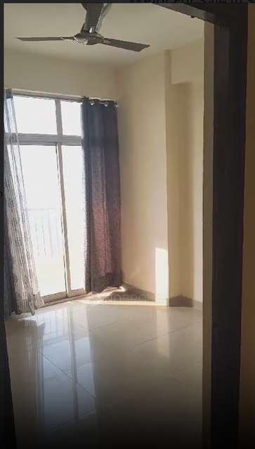 3 BHK Flat In Mahagunpuram -  For Sale  In Wave City 