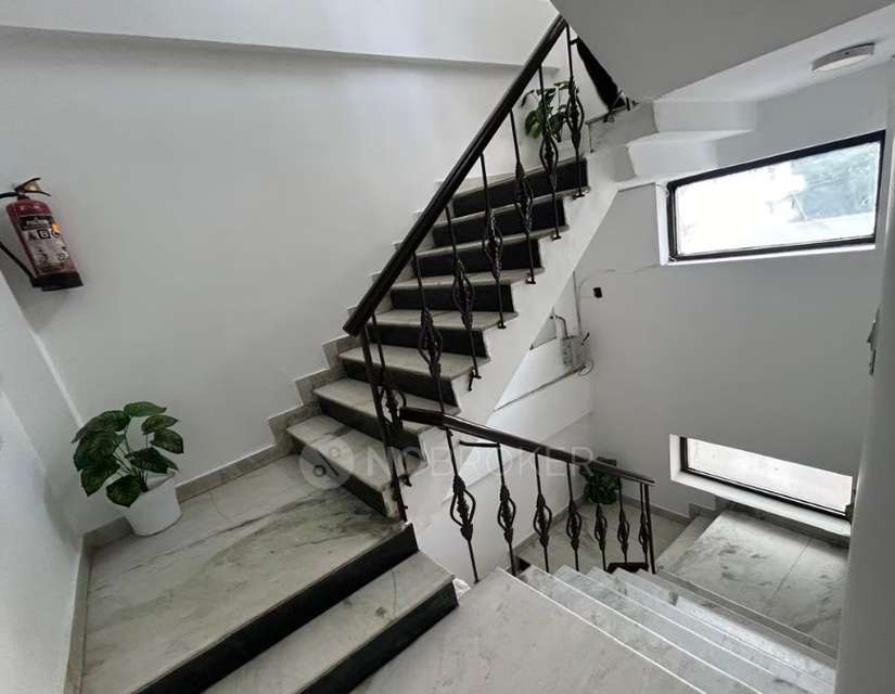 PG for Girls in Kakrola