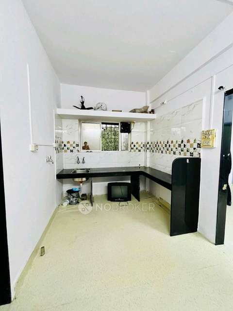 Shared Room for Male In 1 BHK  In Akrudi 