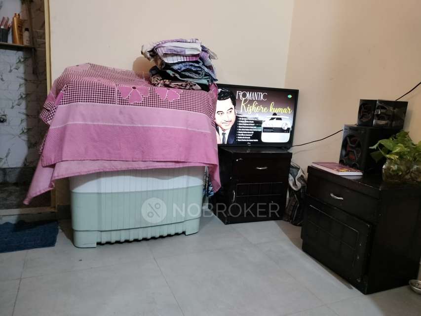 Single Room for Female In 1 BHK  In Mandawali