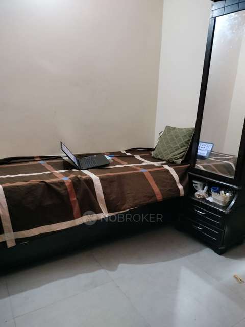 Single Room for Female In 1 BHK  In Mandawali