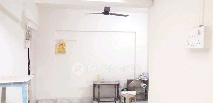 1 RK Flat In Yogeshwar Building   for Rent  In Lower Parel East