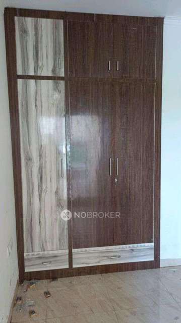 2 BHK Flat In  16th Park View For Sale  In Gautam Budh Nagar